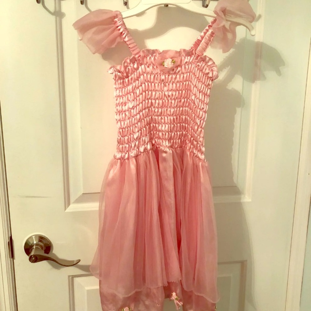 Girls dress